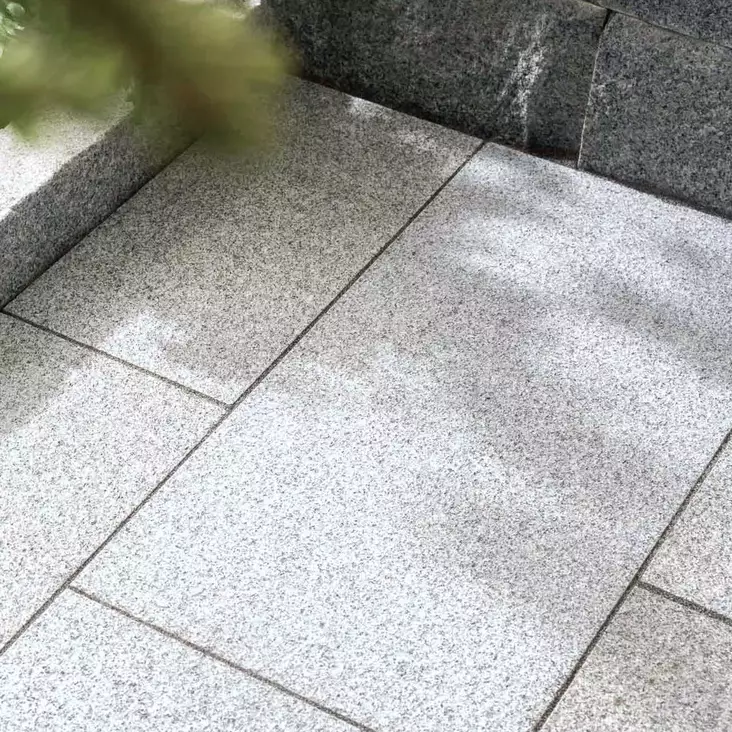 Graniittilaatta kurun harmaa poltettu, 300x600x20 mm - Kotimainen luonnonkivilaatta - Graniittilaatat - 4080 - 1