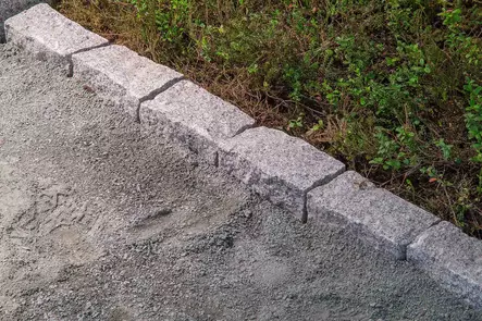 Reunakivi 10x10x20 Graniitti, Kotimainen Kurun harmaa - Reunakivet, luonnonkivet - 2696 - 2